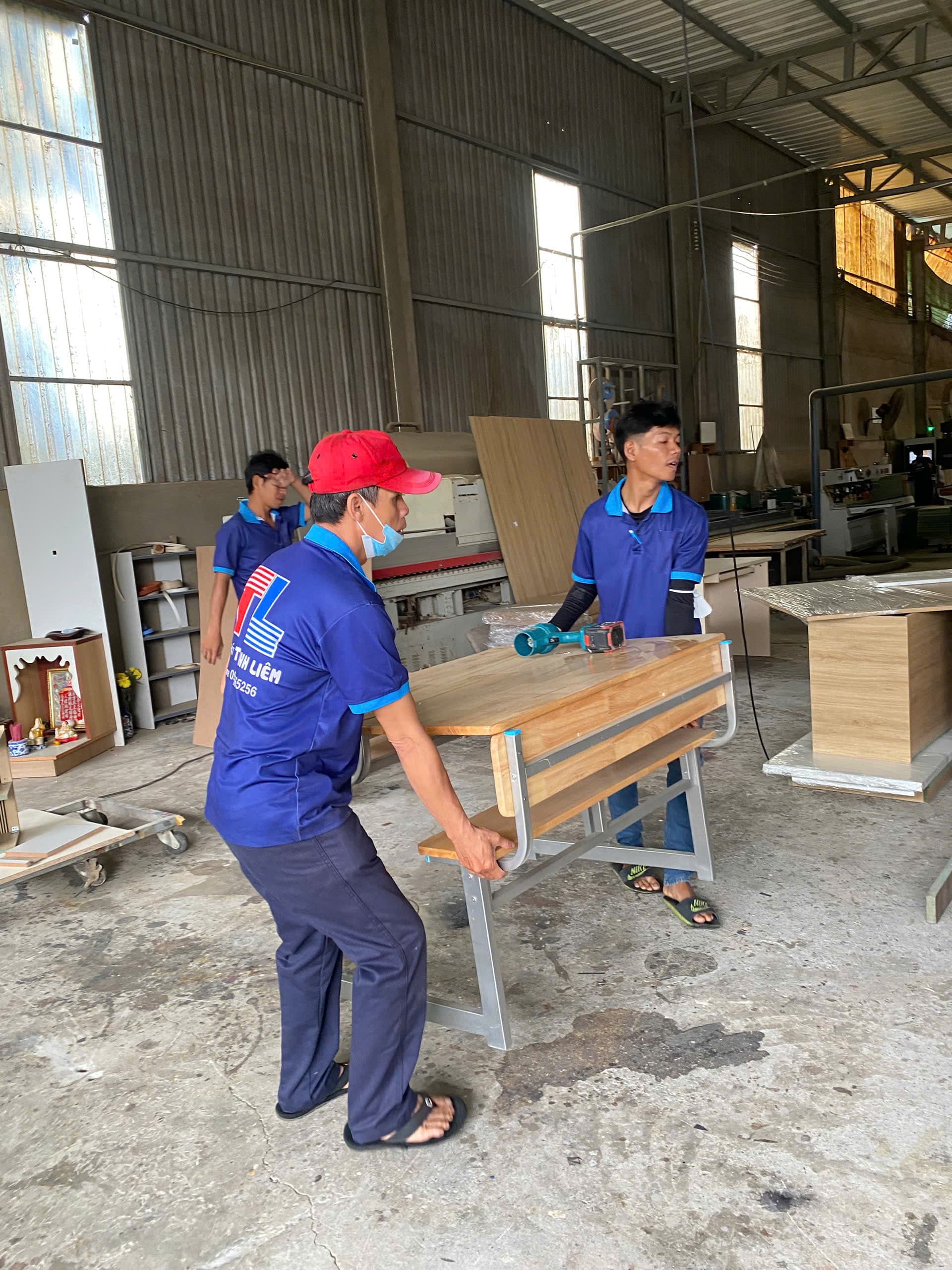 Đội ngũ xưởng gia công tủ bếp tại Nội Thất Thanh Liêm