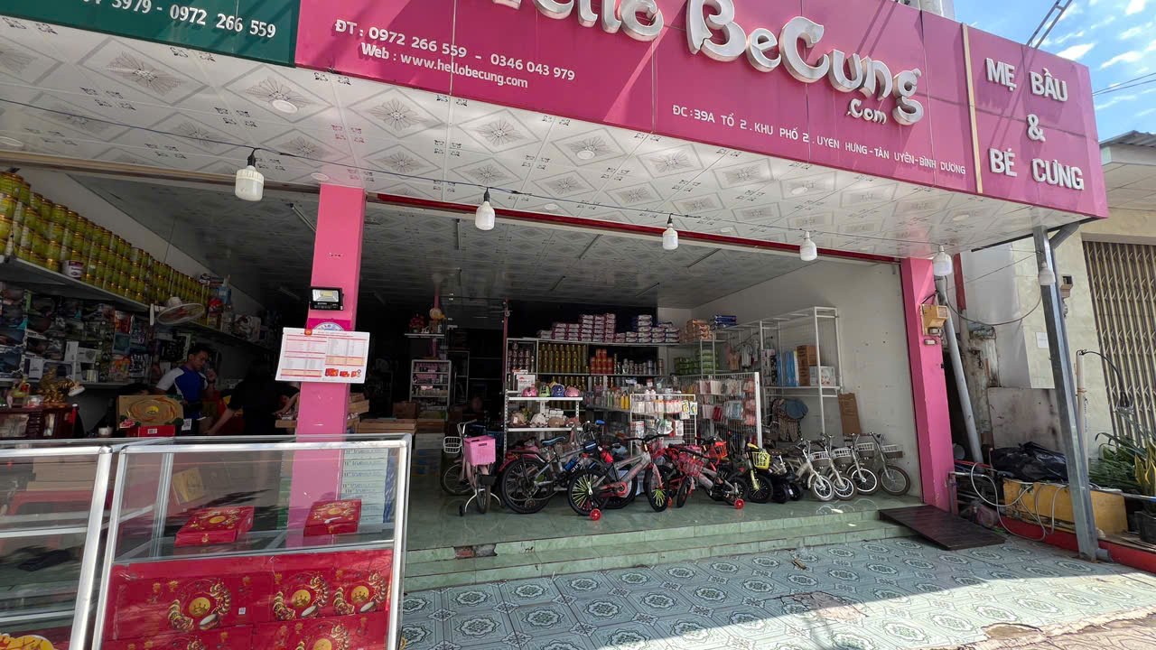Hiện trạng mặt tiền cửa hàng trước khi thi công nội thất bé cưng.mart