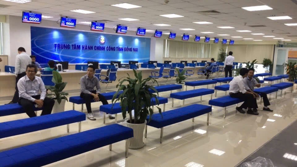 Khu ghế chờ công dân tại Trung tâm Hành chính công Đồng Nai