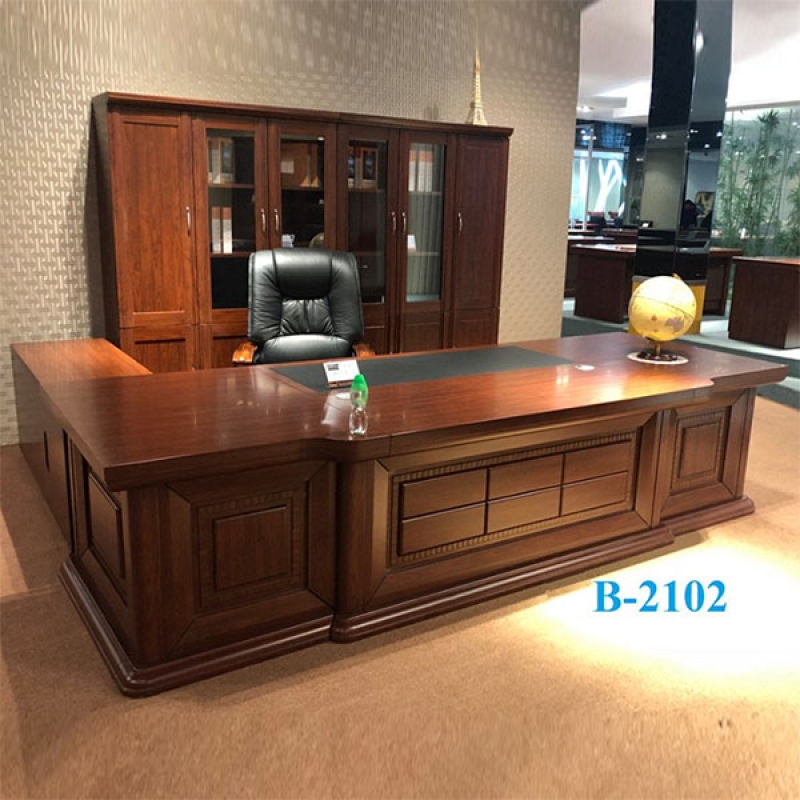Bàn lãnh đạo B2102 - ảnh 1