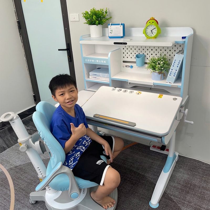 Bàn học chống cận chống gù Ultra-12009 có đèn (DA-12009V1) - ảnh 2